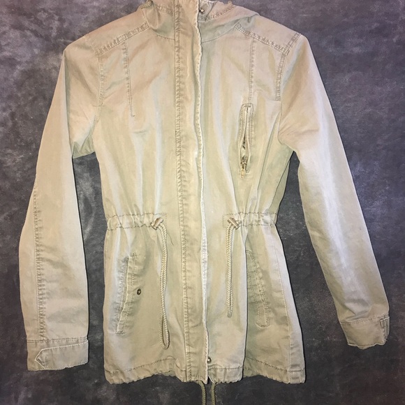 🧥 Army Color Jacket - Picture 2 of 5